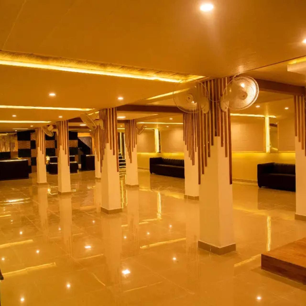 New Kumar Hotel & Banquet لاكناو المظهر الخارجي الصورة