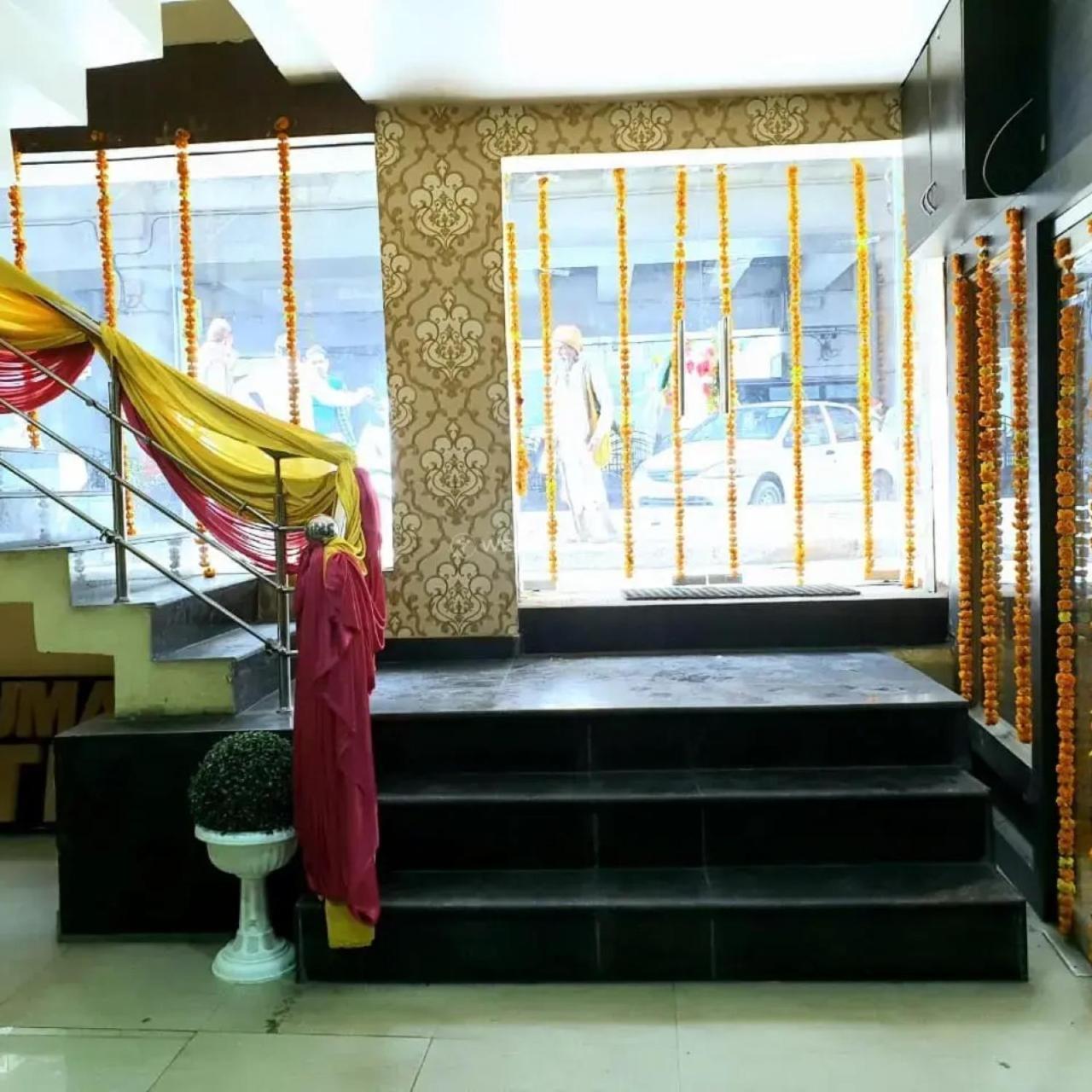 New Kumar Hotel & Banquet لاكناو المظهر الخارجي الصورة